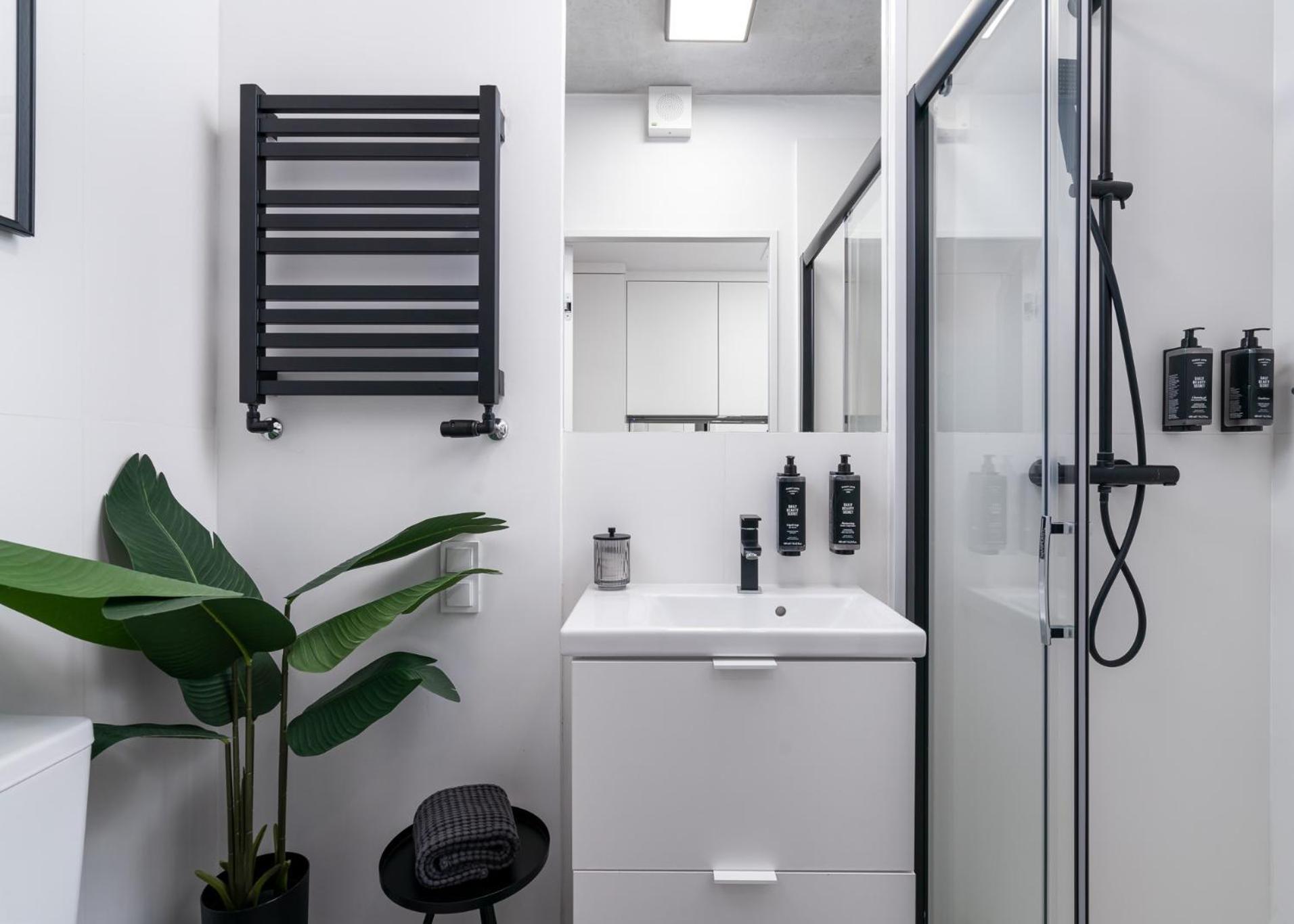 Apartments Wroc'Love By Me &301 Legnicka & Self Check-In 24H & Lift & Air Conditioning 브로츠와프 외부 사진